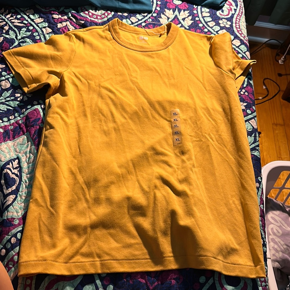 UniQlo Women’s Shirt